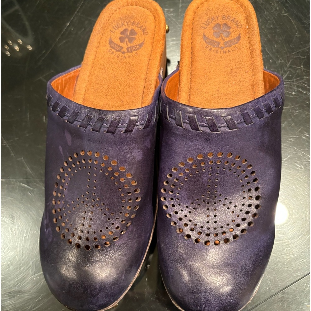 Lucky Brand Blue Leather Wooden Mule Clog Lila Perforated Peace Sign Size 8 1/2